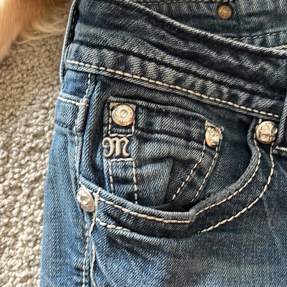 Miss Me cut off Jeans - Picture 3 of 4